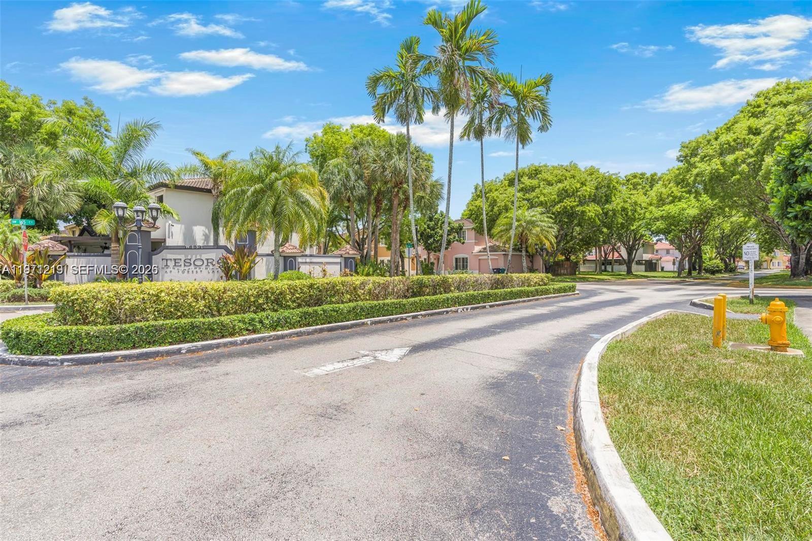 FOREST LAKES VILLAS - Residential