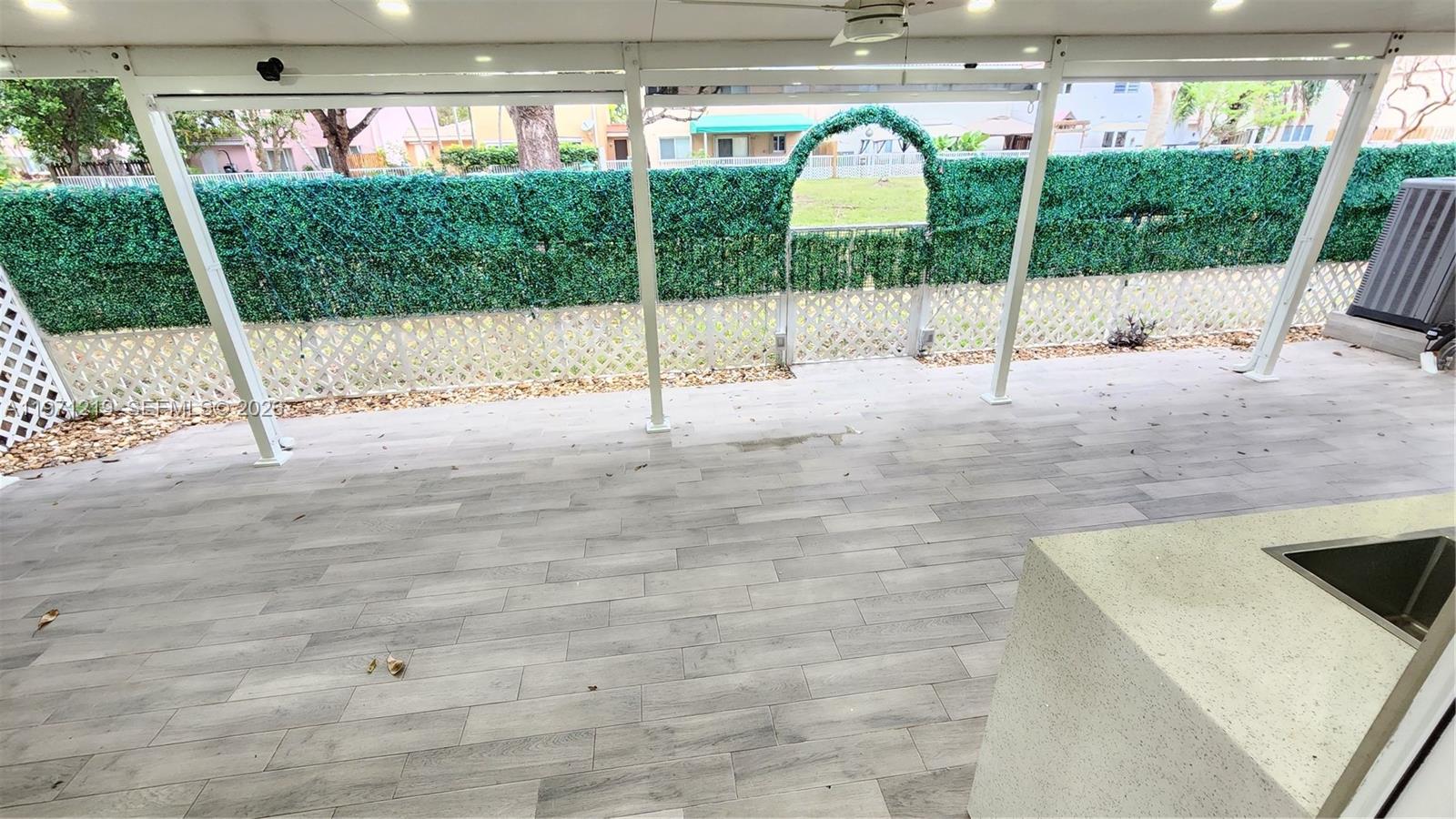 FOREST LAKES VILLAS - Residential