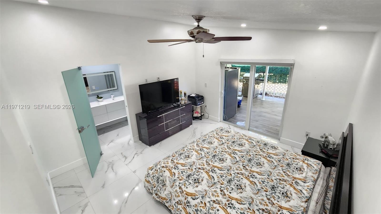 FOREST LAKES VILLAS - Residential