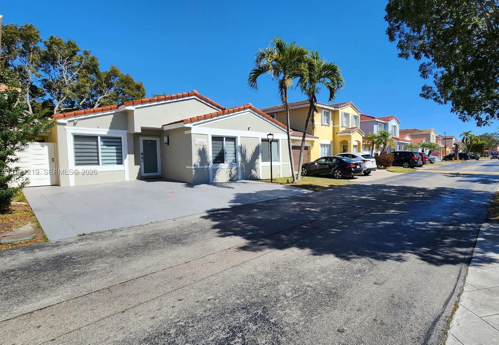 FOREST LAKES VILLAS - Residential