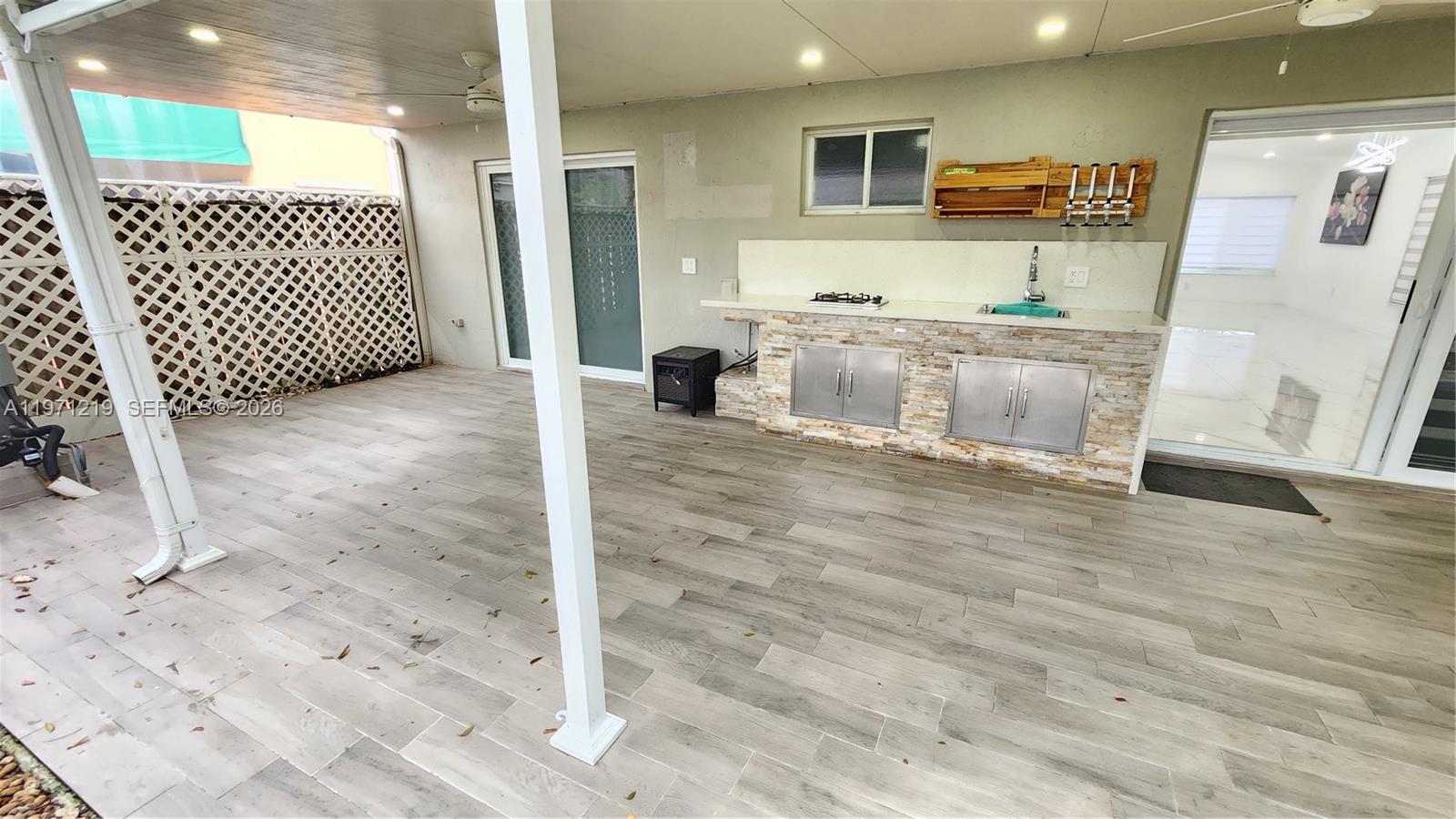 FOREST LAKES VILLAS - Residential