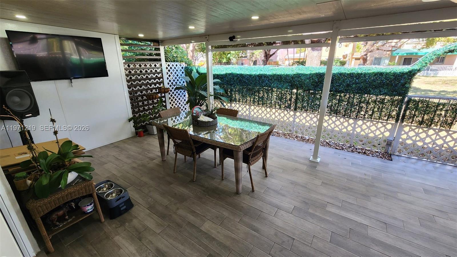 FOREST LAKES VILLAS - Residential