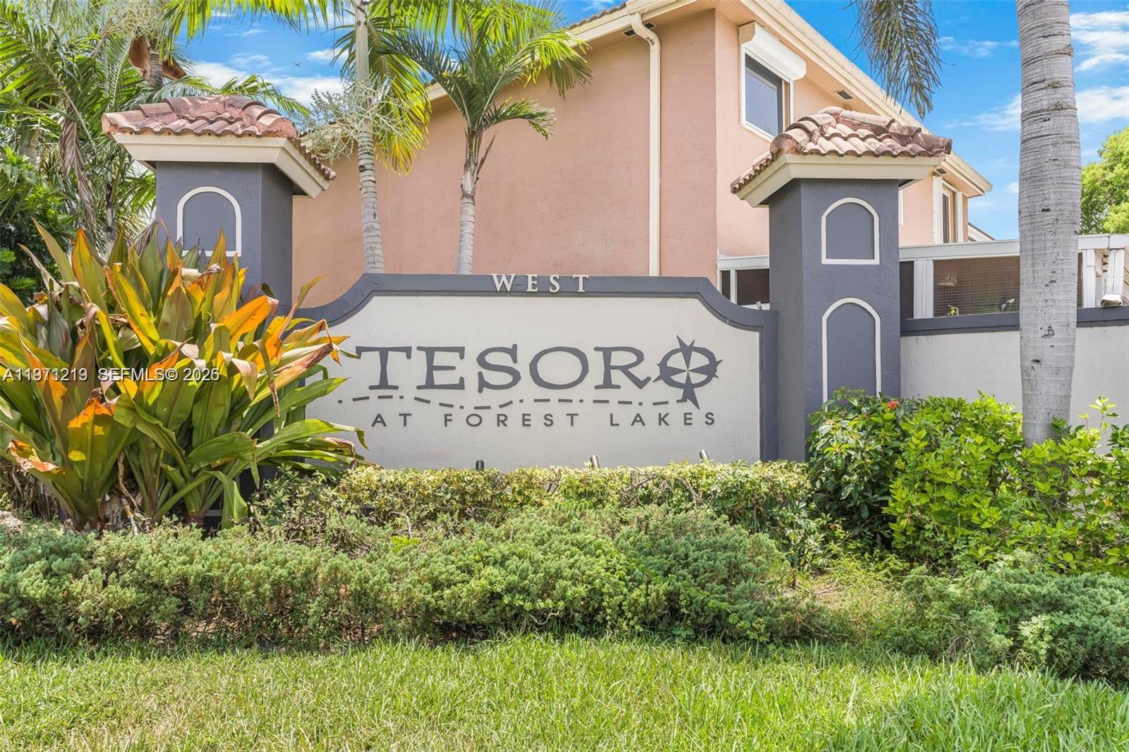 FOREST LAKES VILLAS - Residential