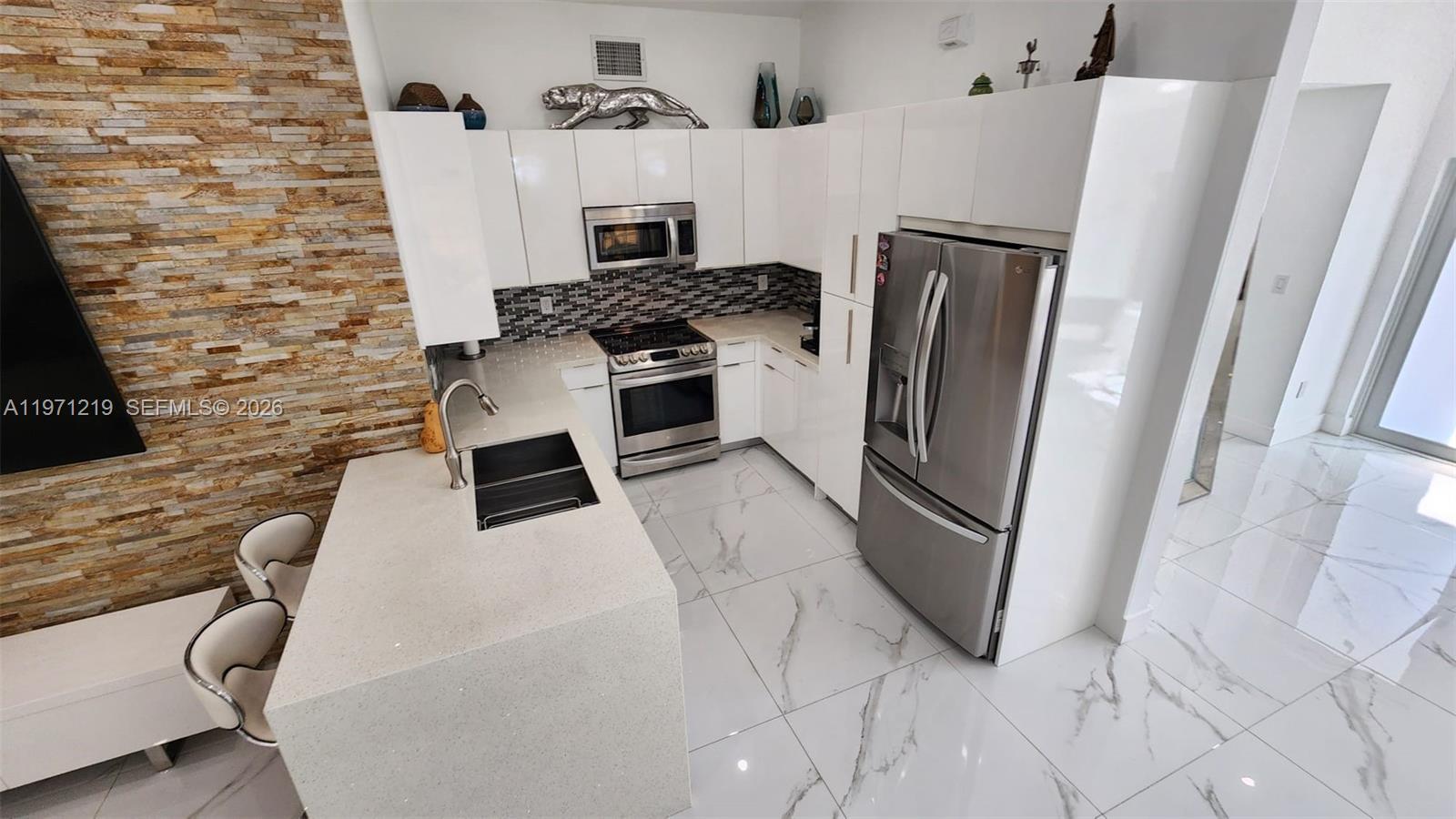 FOREST LAKES VILLAS - Residential