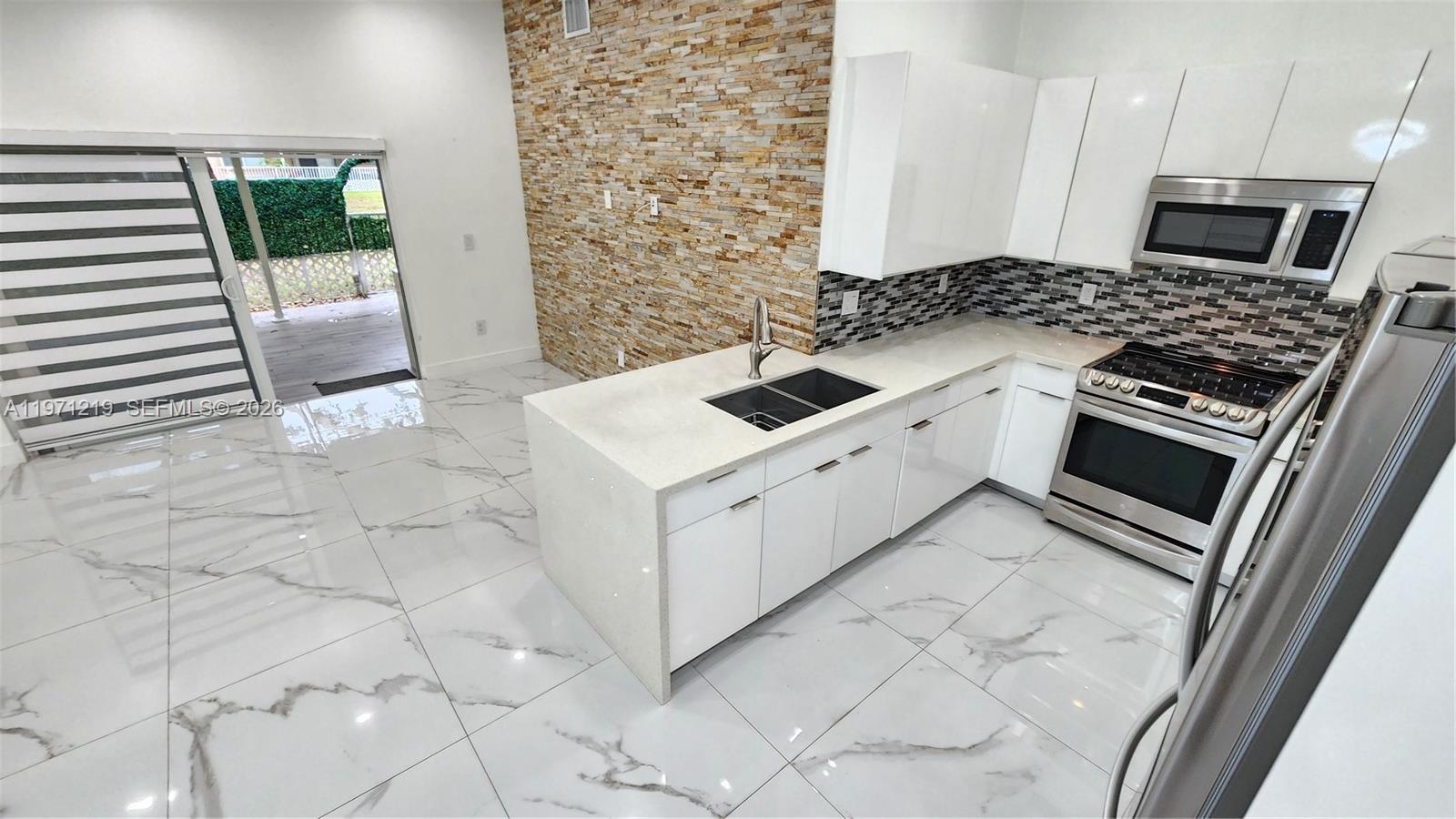 FOREST LAKES VILLAS - Residential