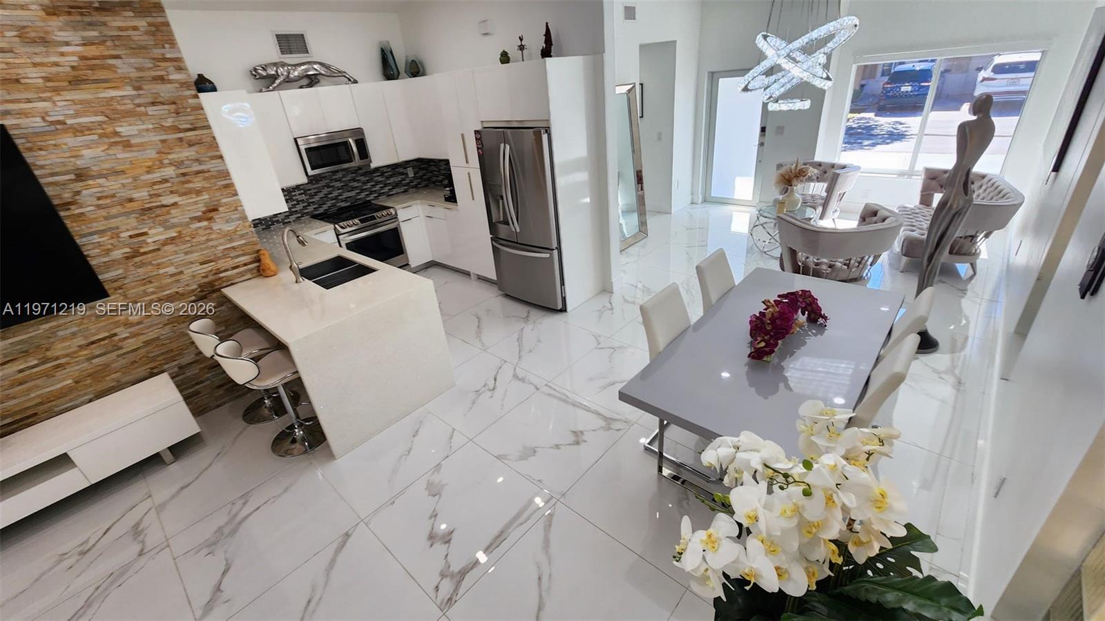 FOREST LAKES VILLAS - Residential