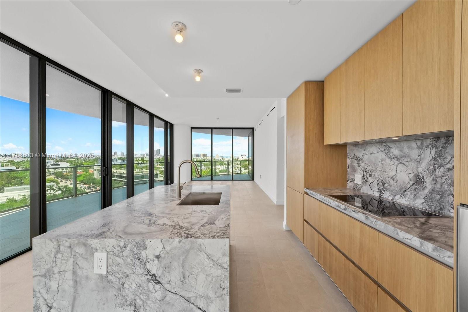 View photos, virtual tours, details... 500 Alton Rd 1105