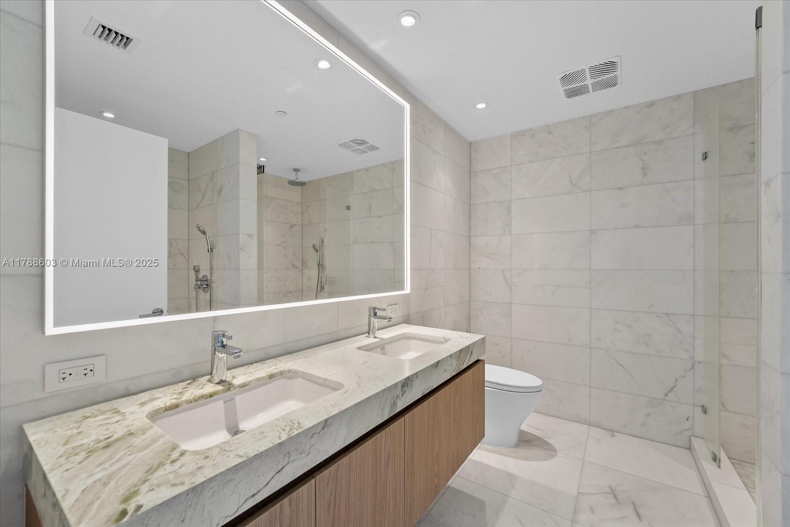 PARK RESIDENCE CONDO - Residential
