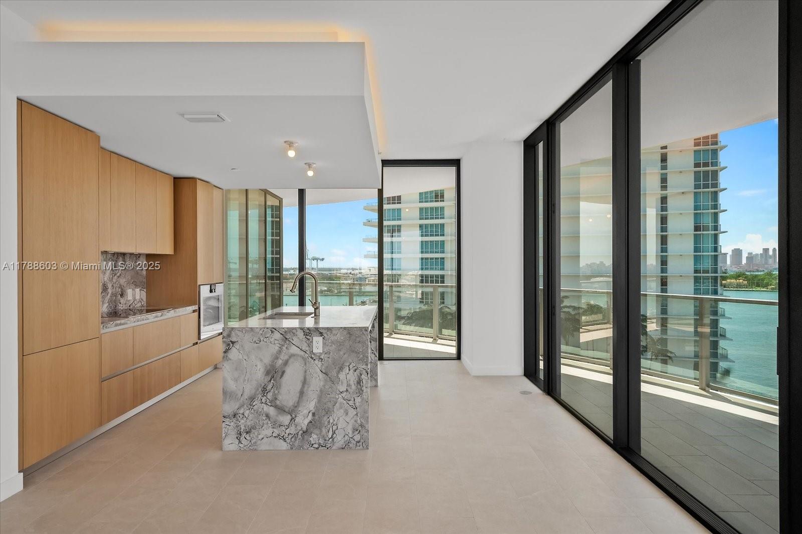 View photos, virtual tours, details... 500 Alton Rd 1105