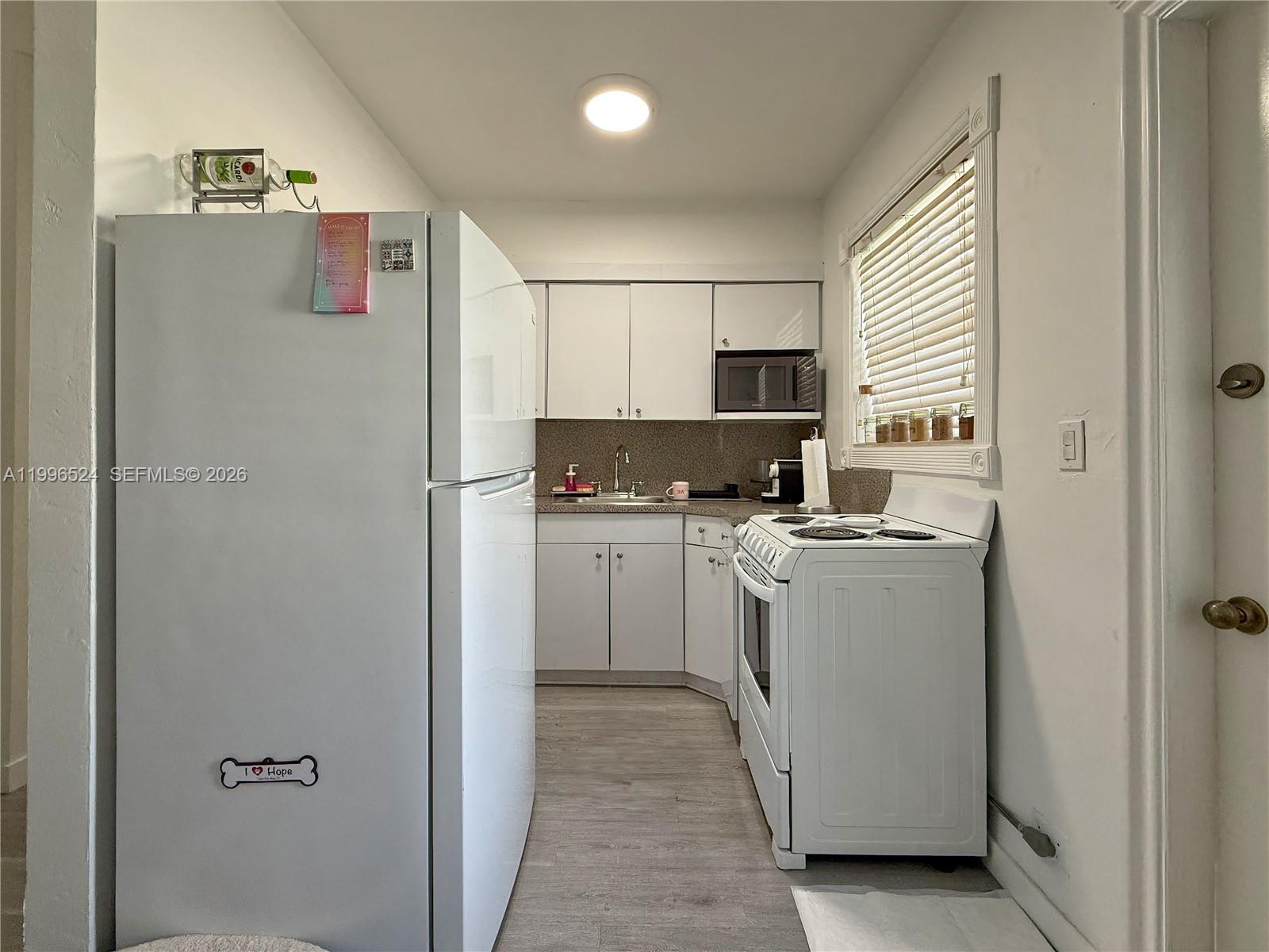 THE PINES - Residential Income