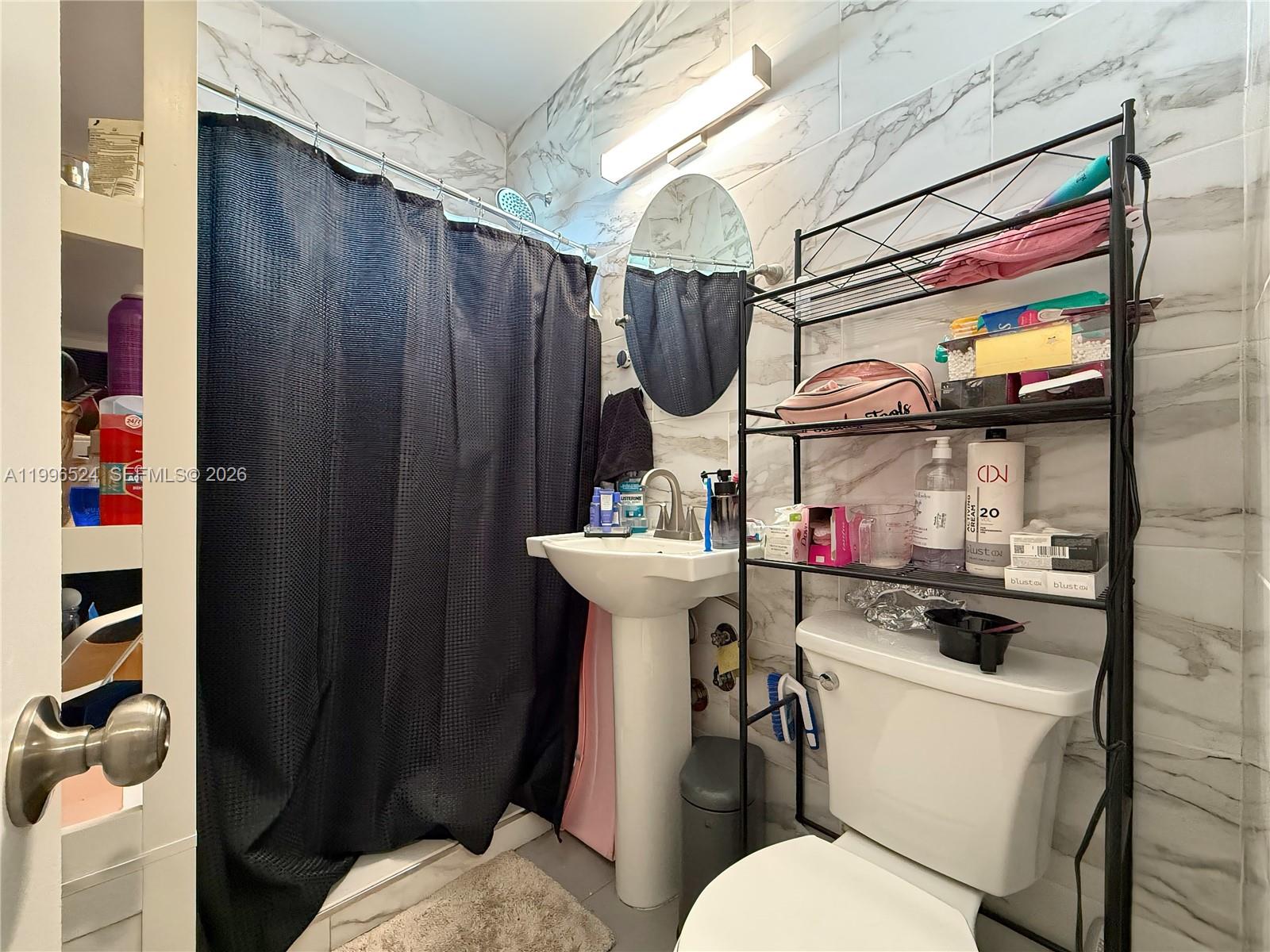 THE PINES - Residential Income