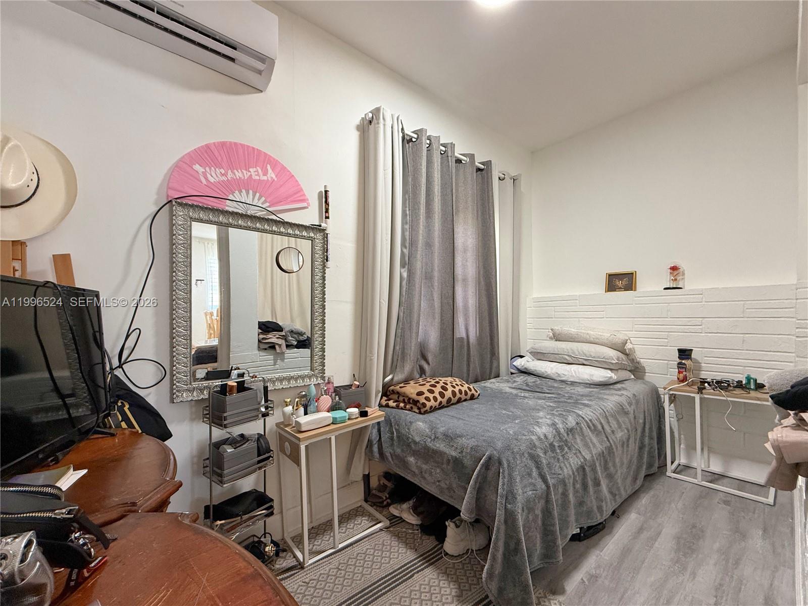 THE PINES - Residential Income