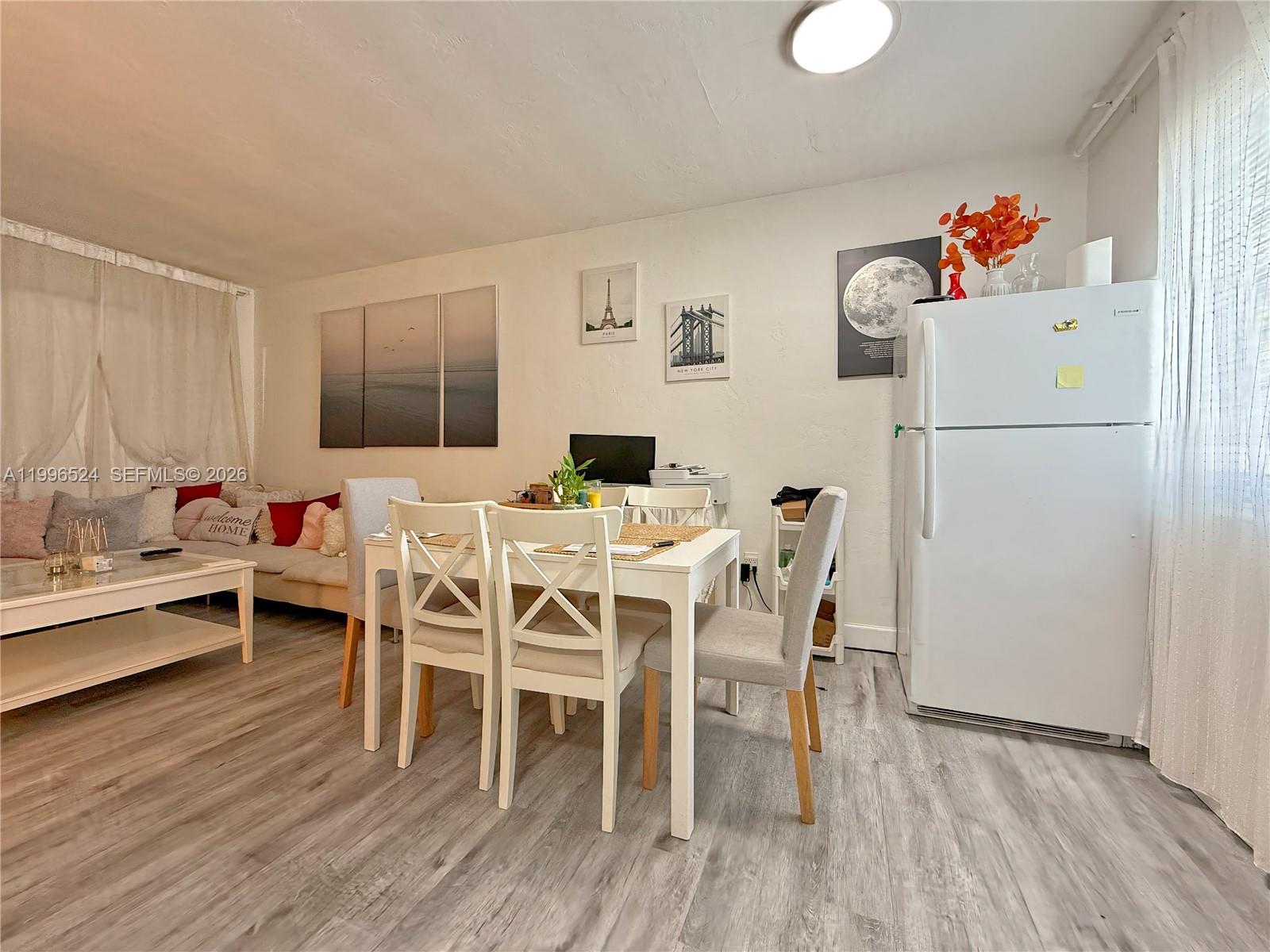 THE PINES - Residential Income