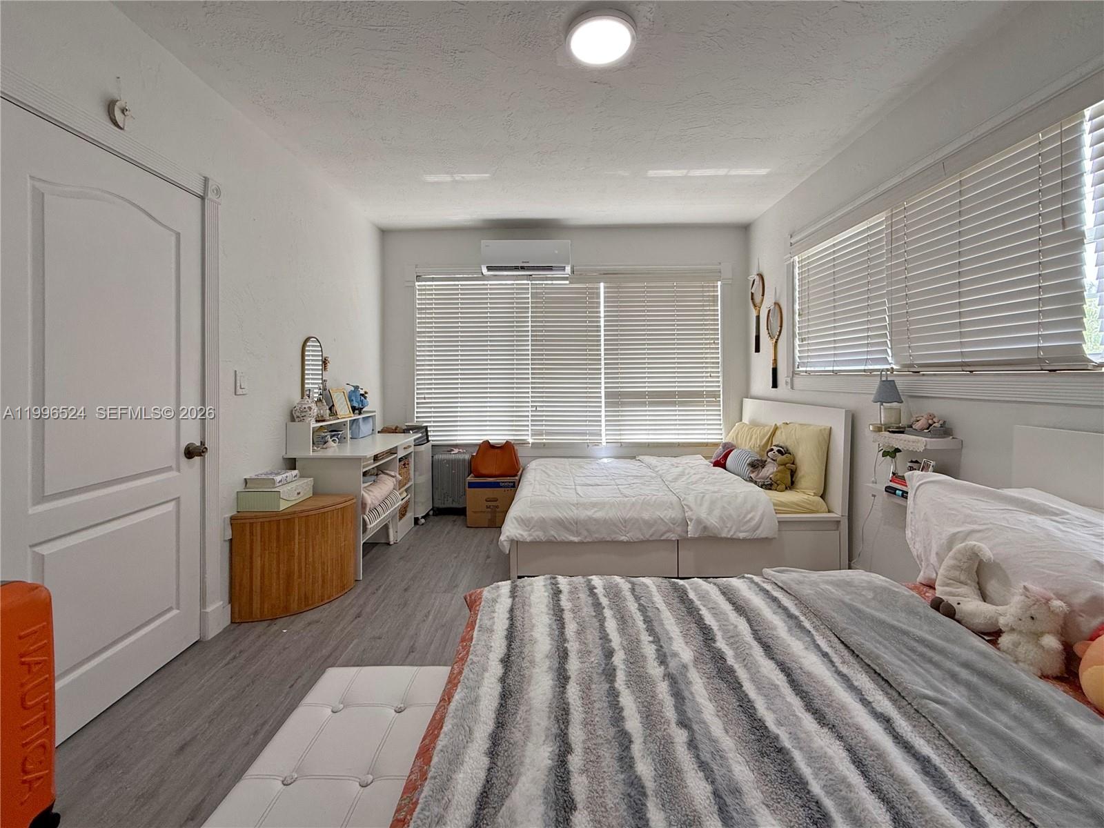 THE PINES - Residential Income