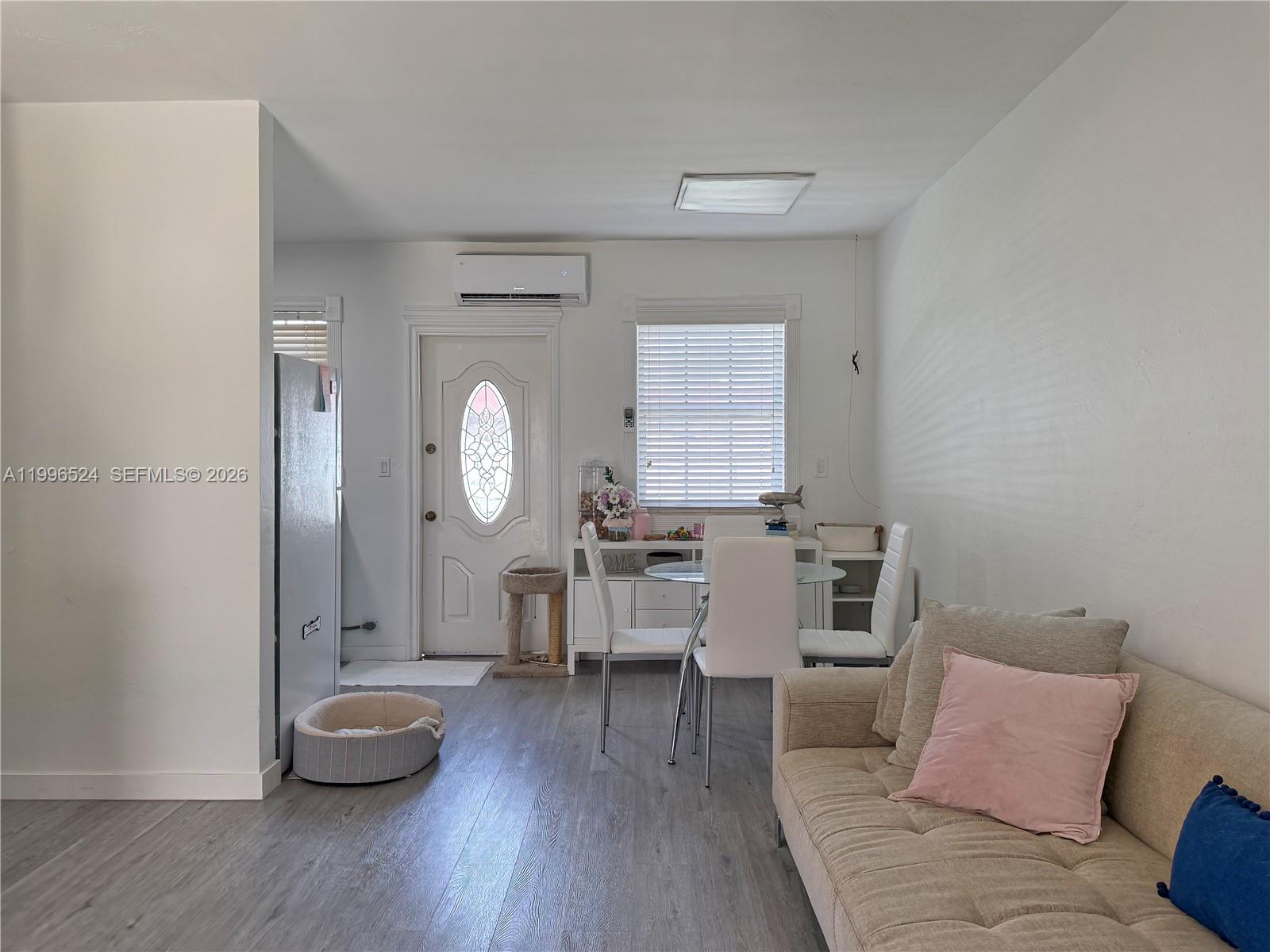 THE PINES - Residential Income