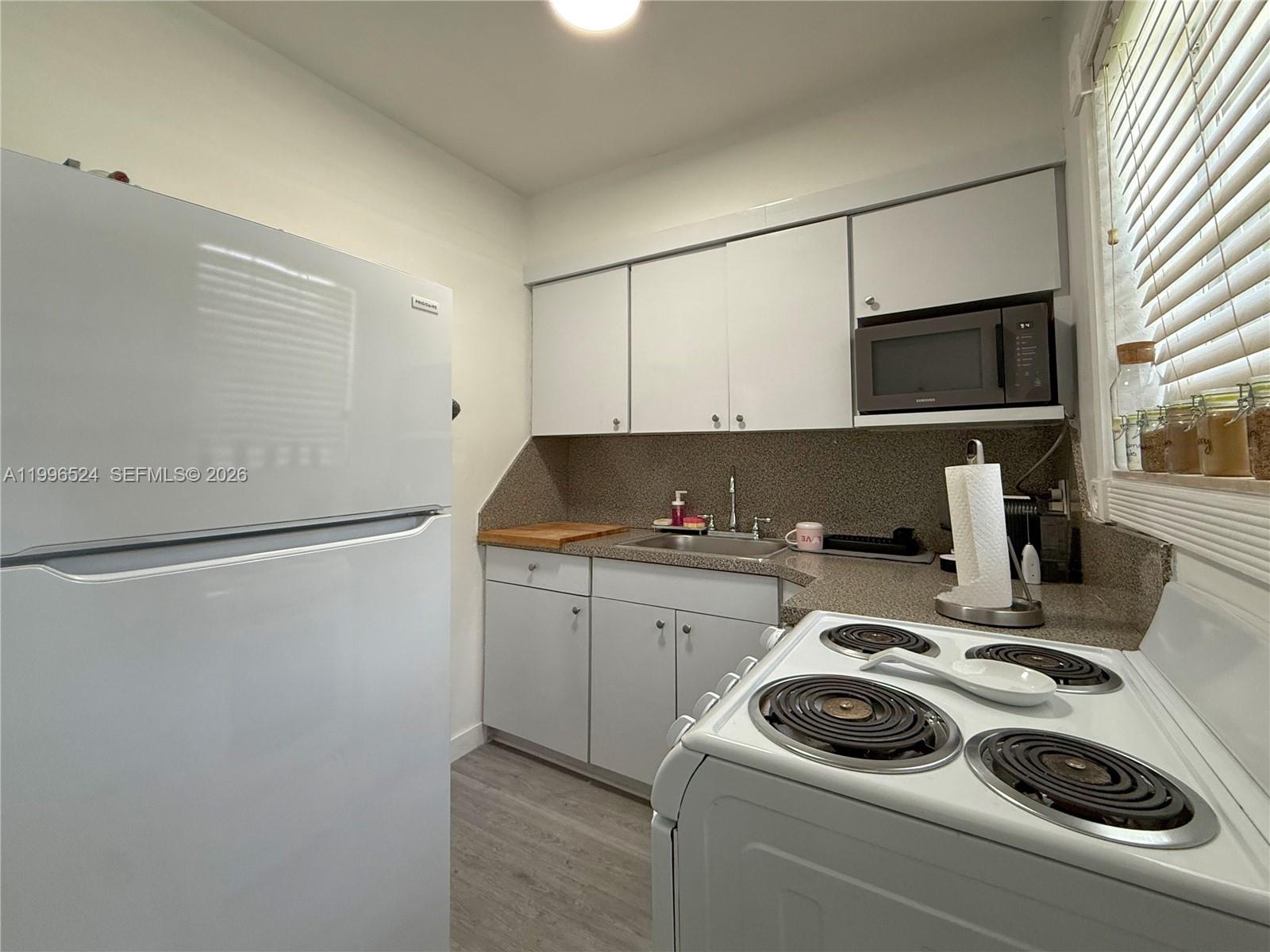 THE PINES - Residential Income