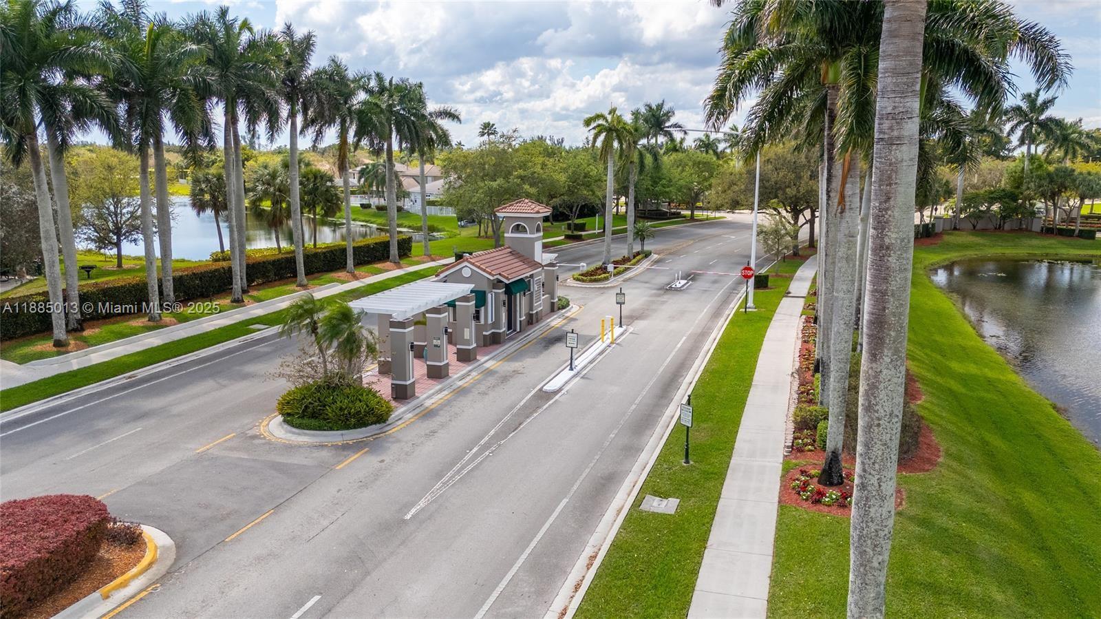 SAPPHIRE SHORES-SAPPHIRE - Residential Lease