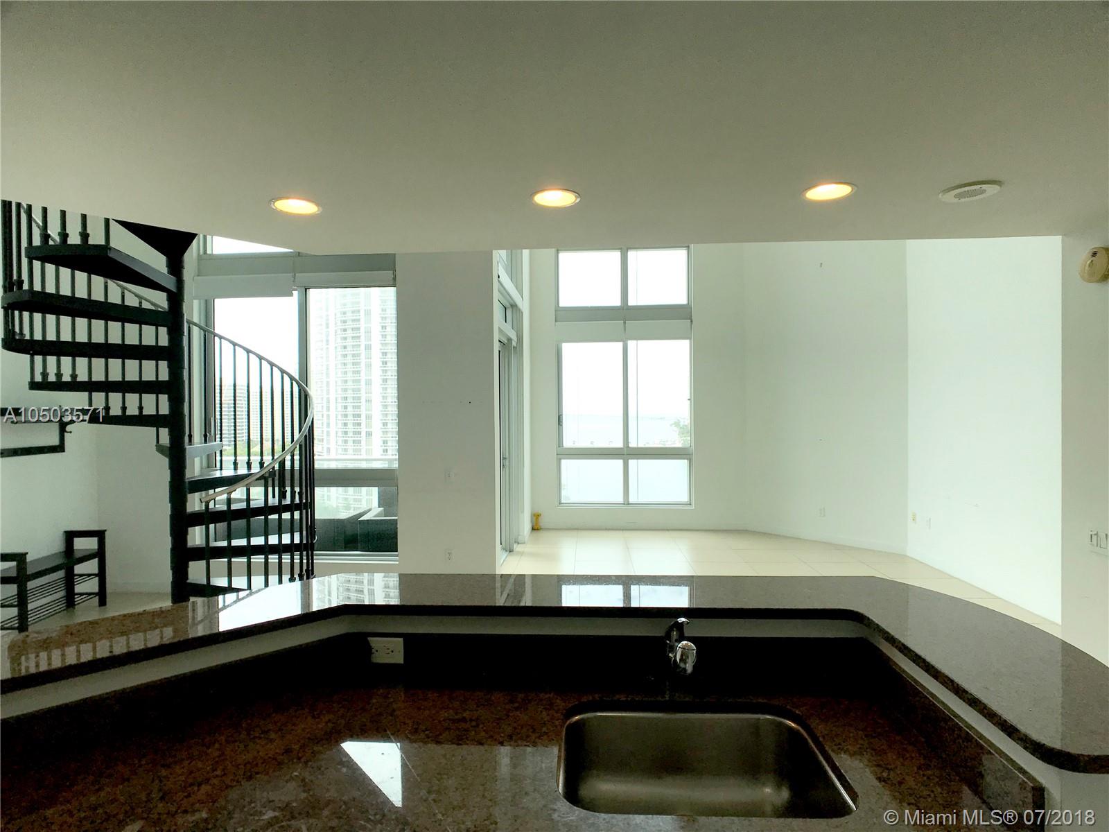 MET 1 CONDO - Residential Lease