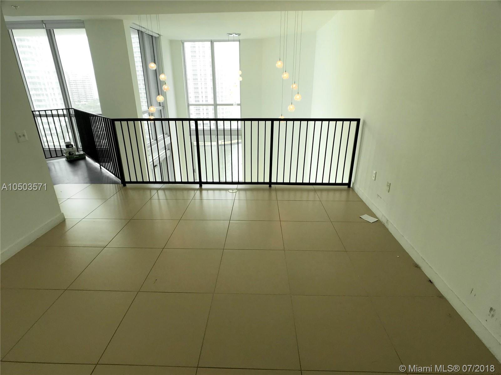 MET 1 CONDO - Residential Lease