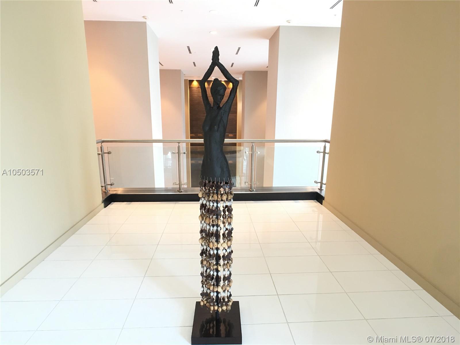 MET 1 CONDO - Residential Lease