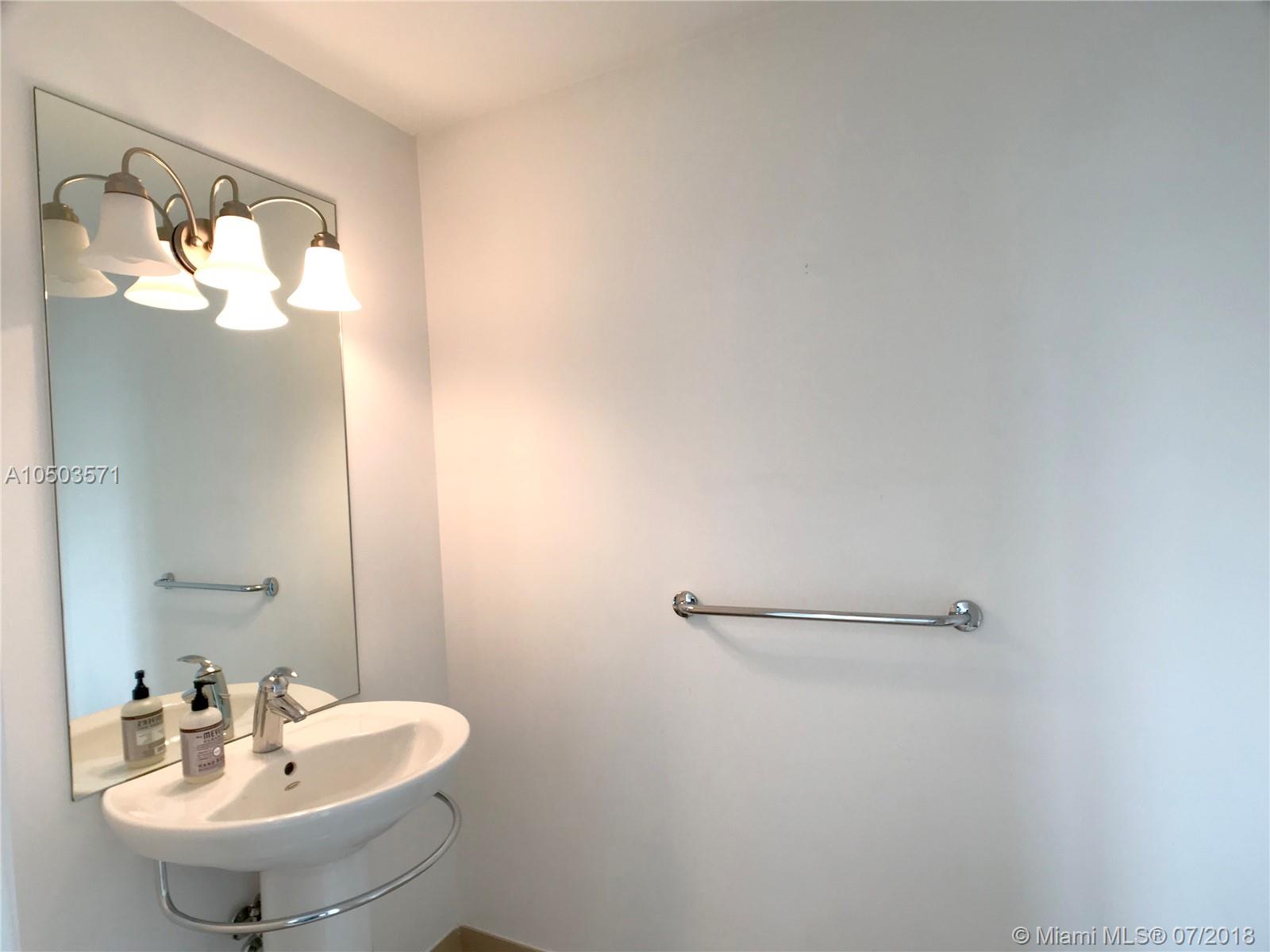 MET 1 CONDO - Residential Lease