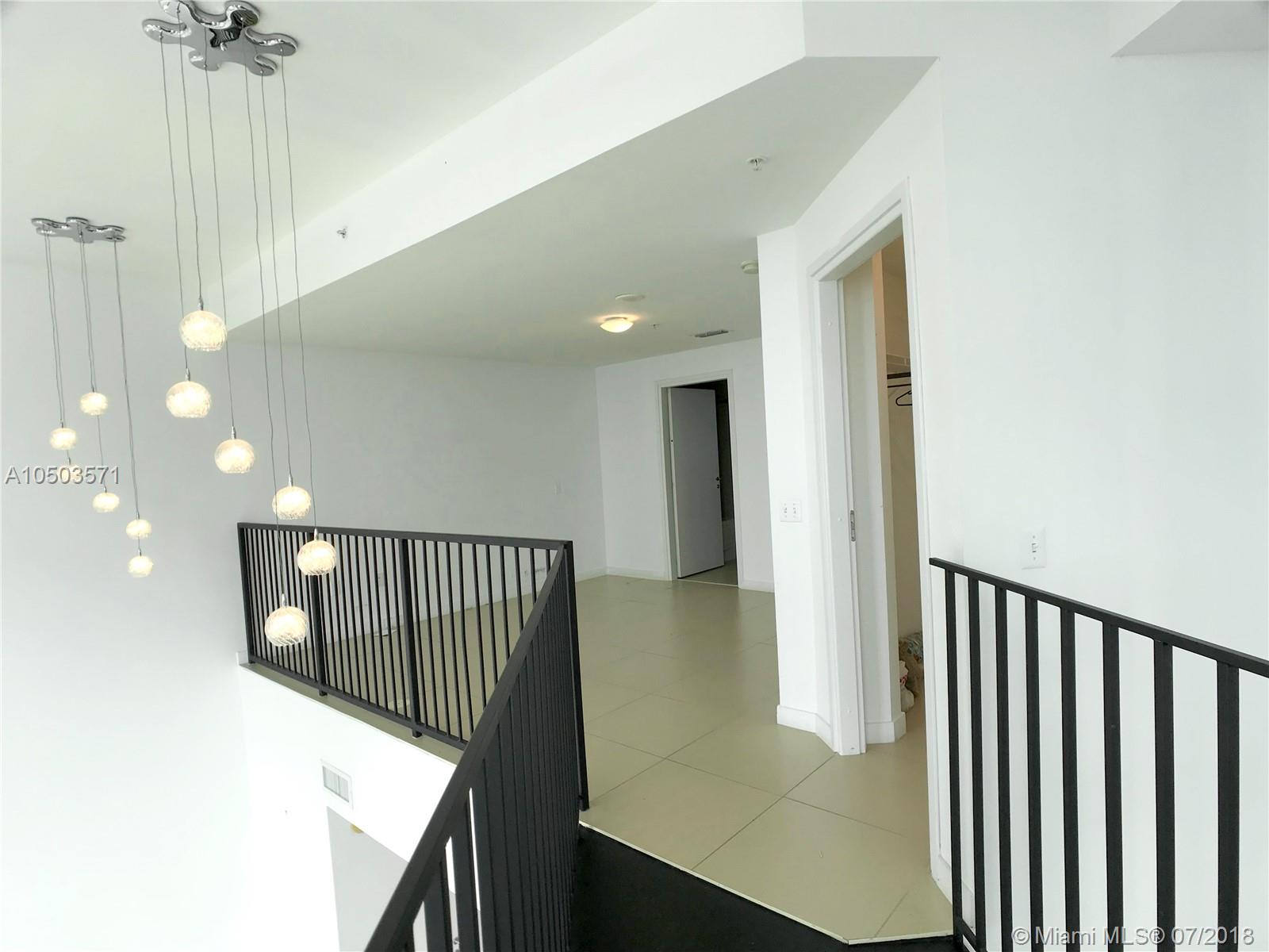 MET 1 CONDO - Residential Lease