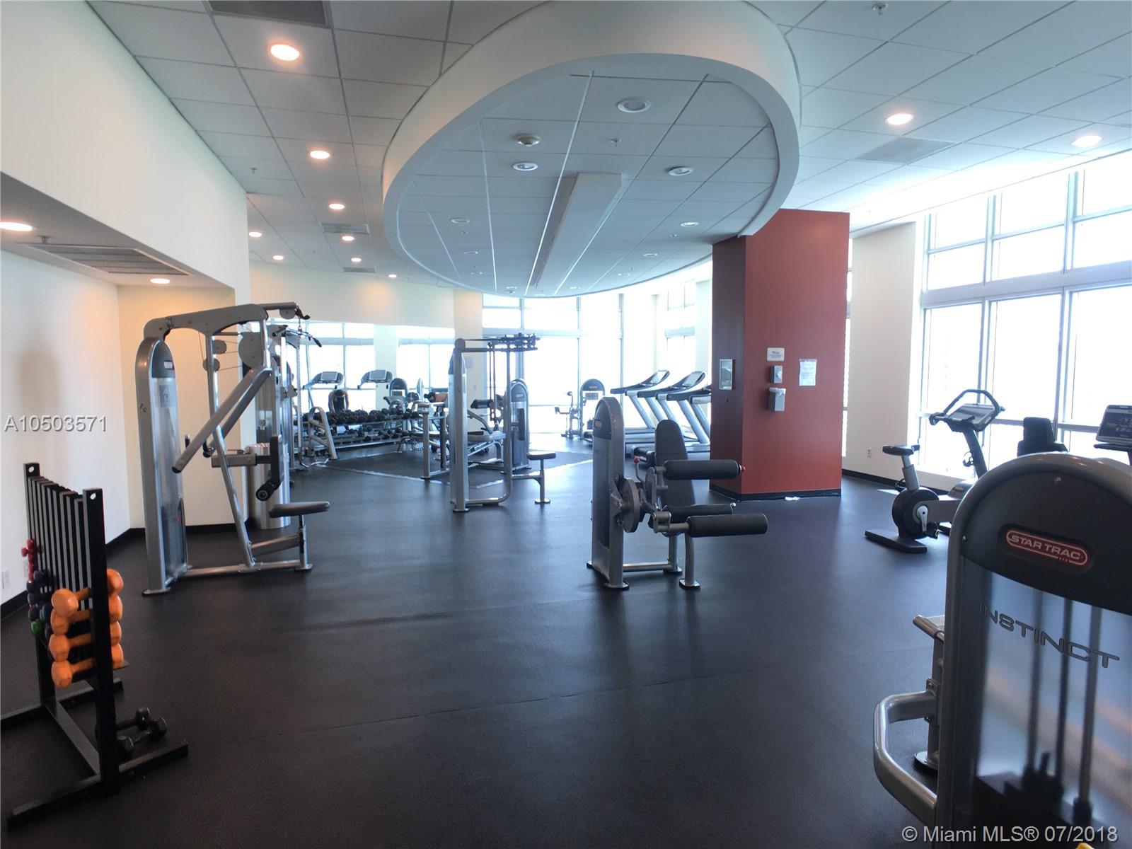 MET 1 CONDO - Residential Lease