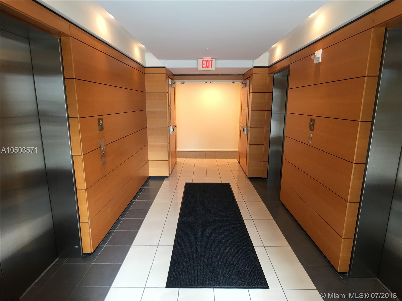 MET 1 CONDO - Residential Lease