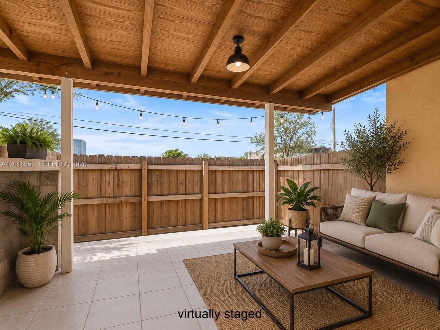 PARADISE VILLAS CONDO - Residential
