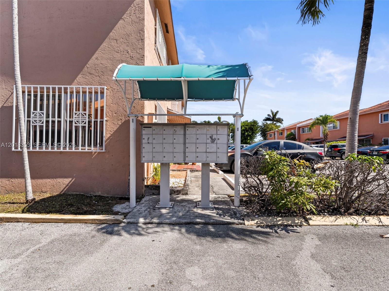 PARADISE VILLAS CONDO - Residential