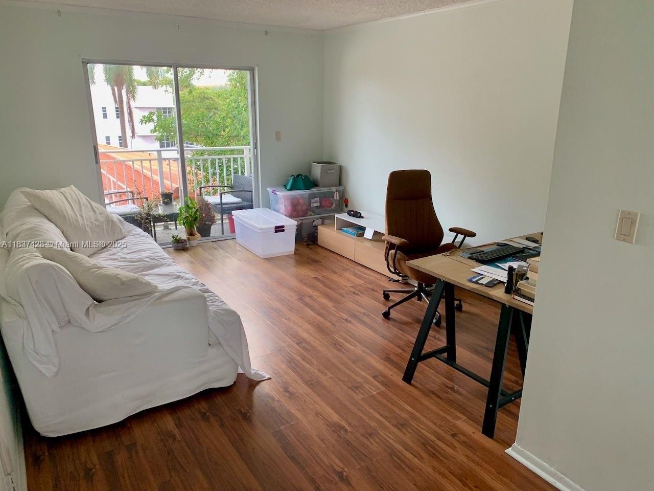 1519 Drexel Ave 401