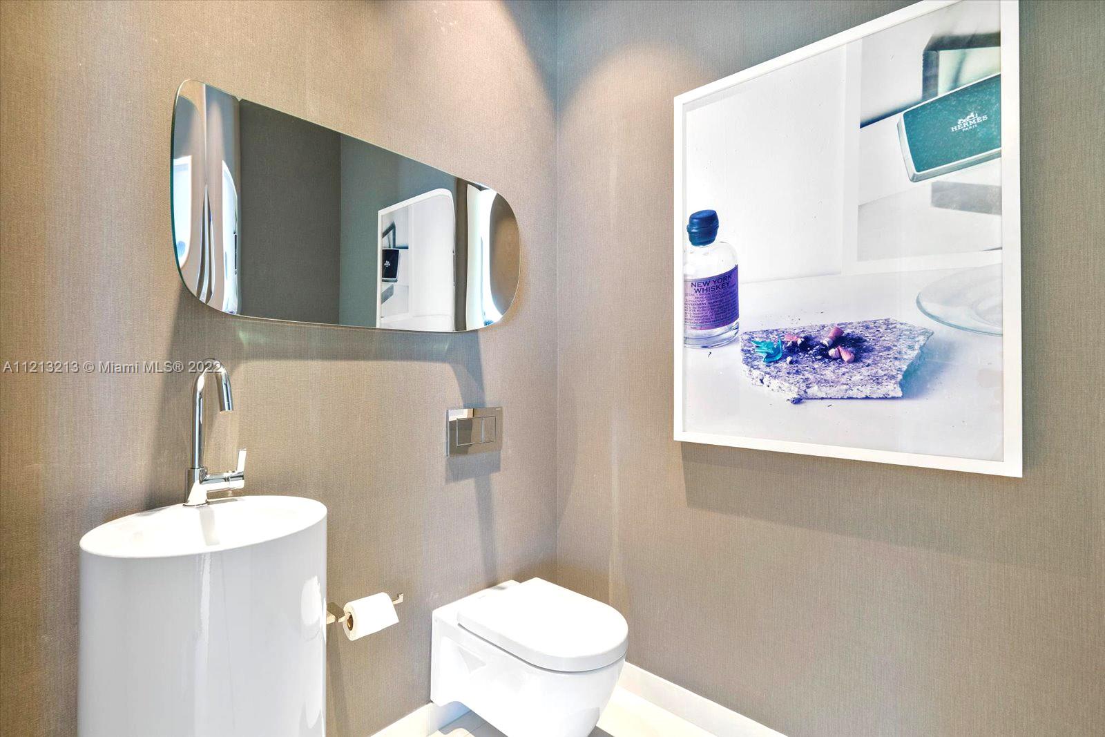 ONE THOUSAND MUSEUM CONDO - Residential