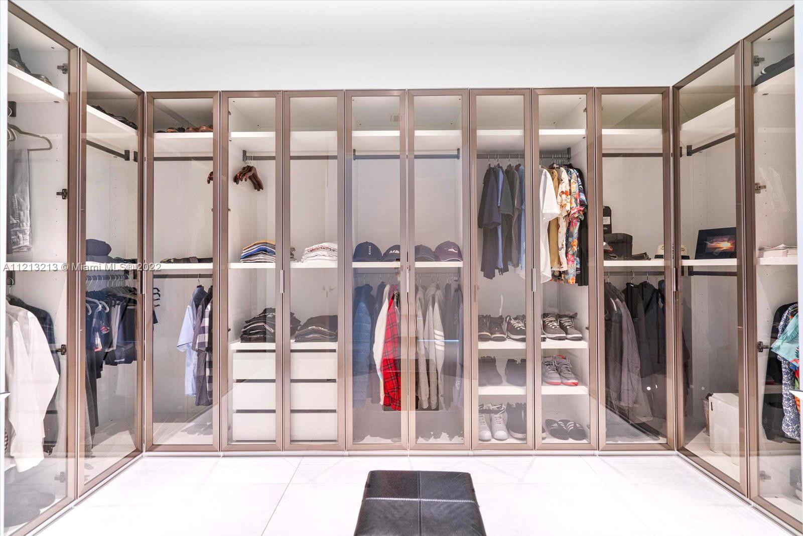 ONE THOUSAND MUSEUM CONDO - Residential