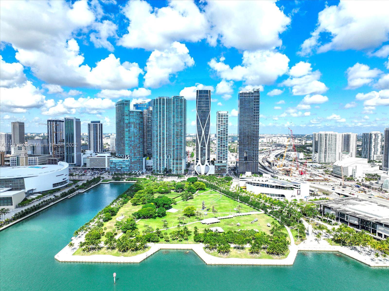 ONE THOUSAND MUSEUM CONDO - Residential