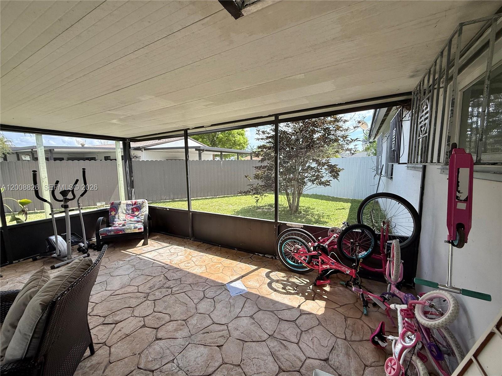 FAIRWAY PLAZA - Residential