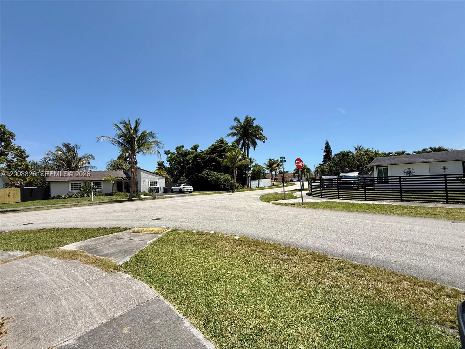 FAIRWAY PLAZA - Residential