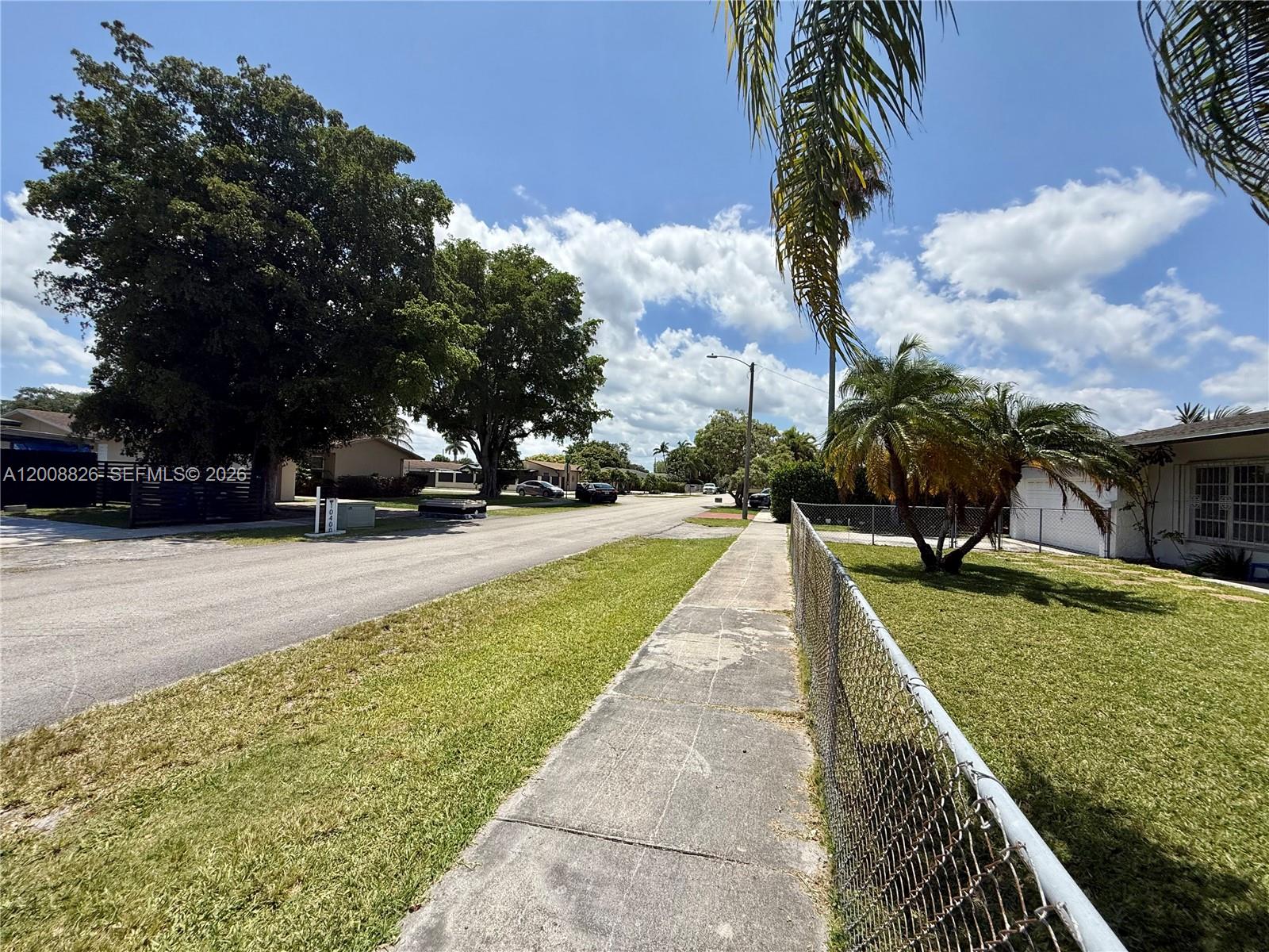 FAIRWAY PLAZA - Residential