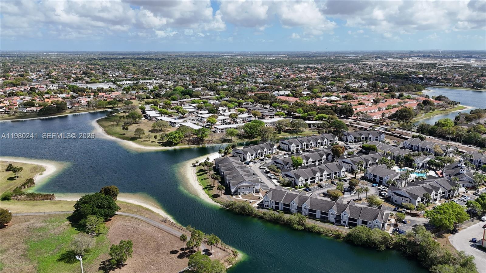 CORAL CLUB GARDEN VILLAS - Residential