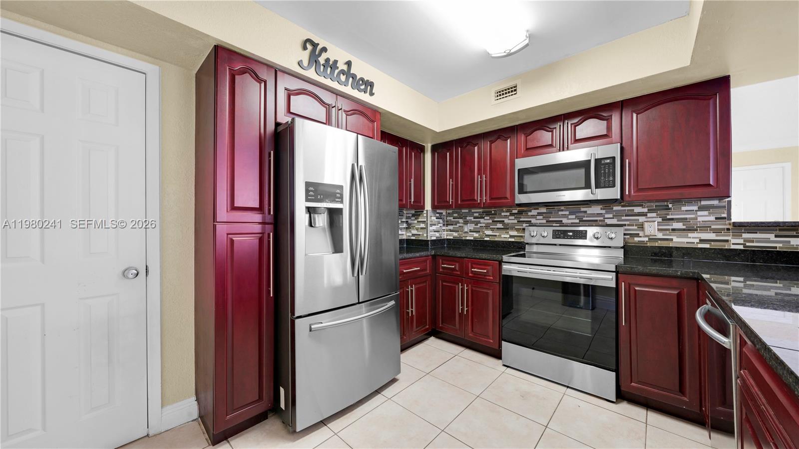 CORAL CLUB GARDEN VILLAS - Residential