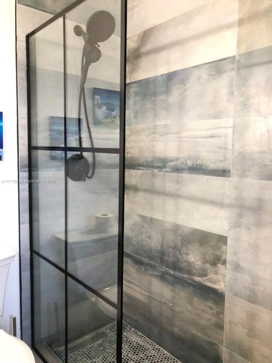 Miami Beach, Florida 33139, United States, 1 Bedroom Bedrooms, ,2 BathroomsBathrooms,Residential,Active,97759