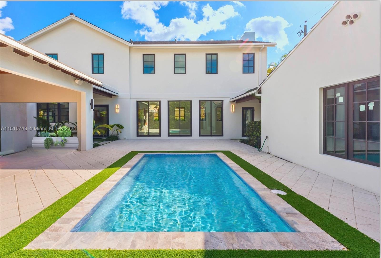 638 Escobar Ave