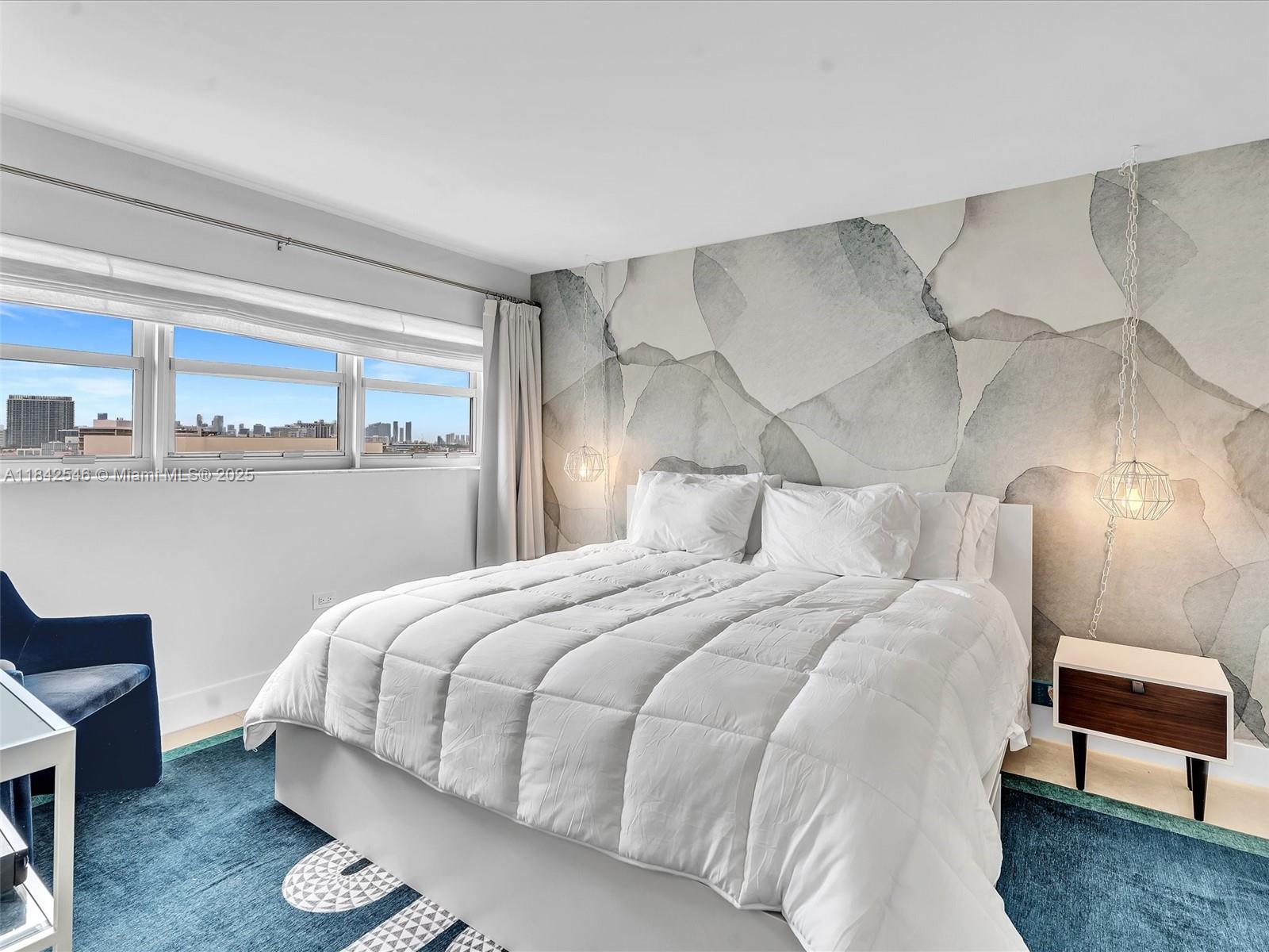 OCTAGON TOWERS I CONDO - Residential