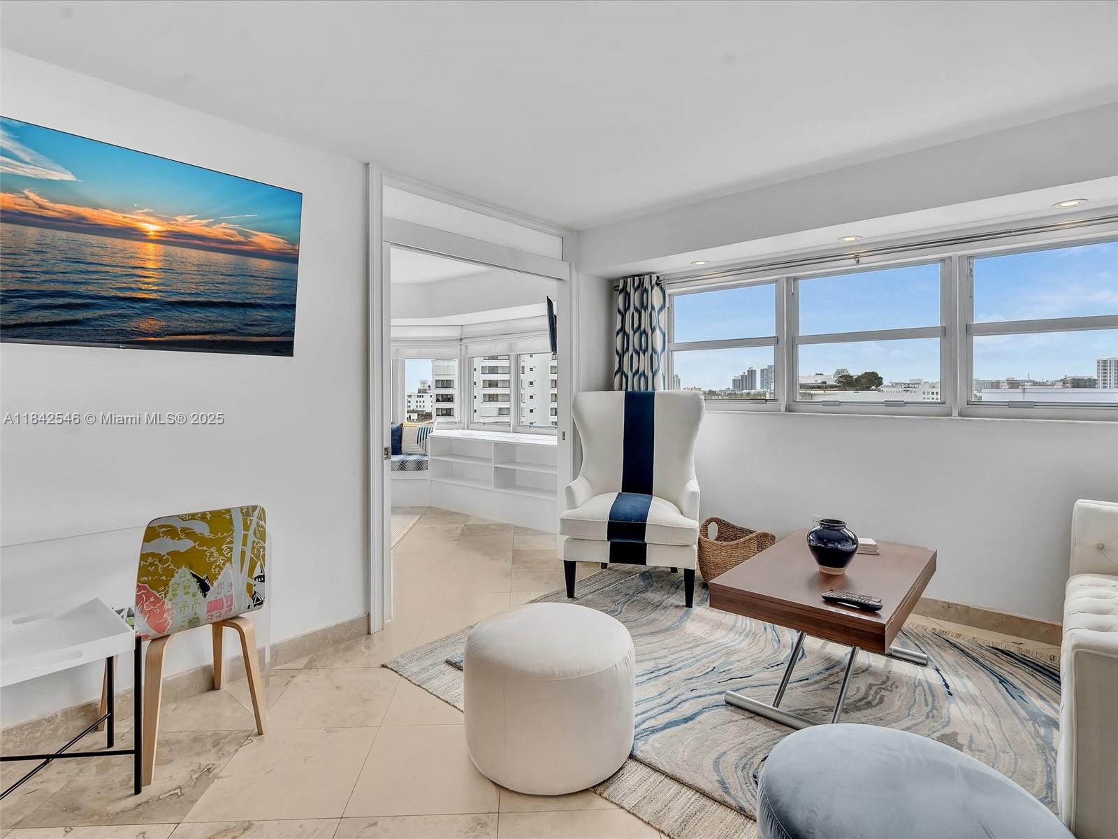 OCTAGON TOWERS I CONDO - Residential