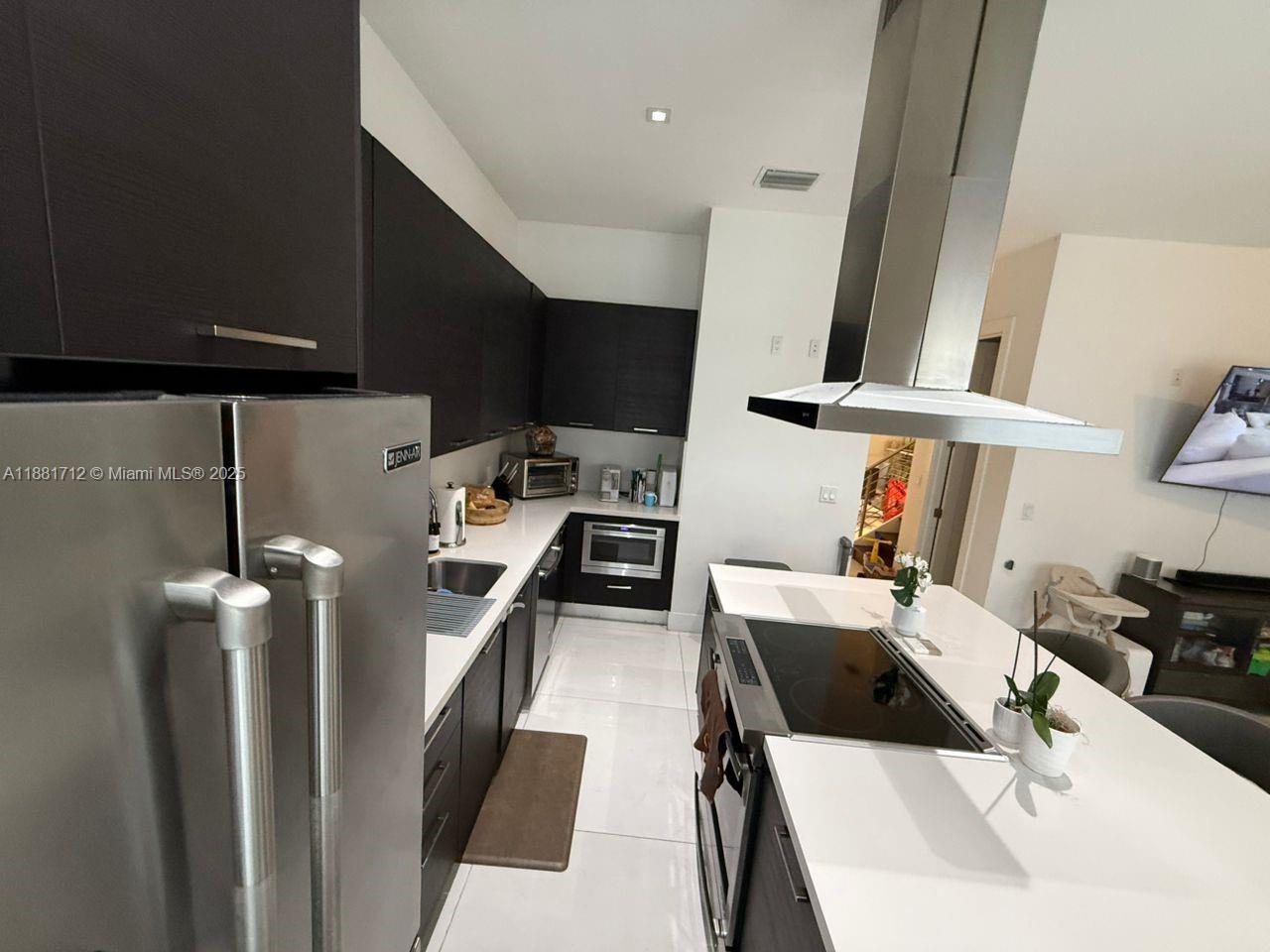 CONTEMPO TOWNHOMES - Residential