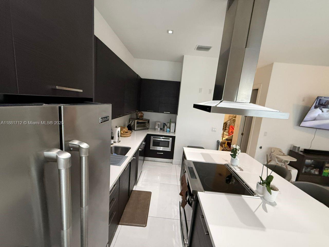 CONTEMPO TOWNHOMES - Residential