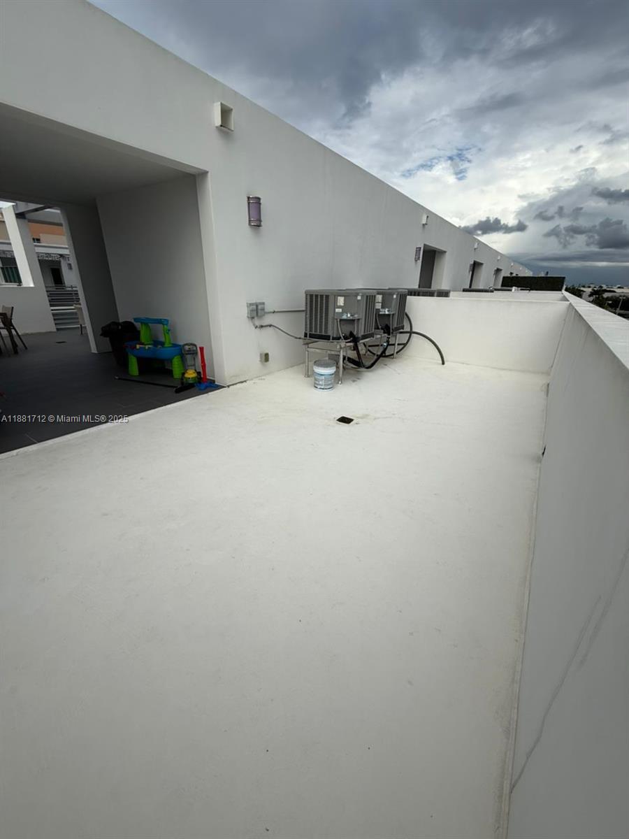 CONTEMPO TOWNHOMES - Residential