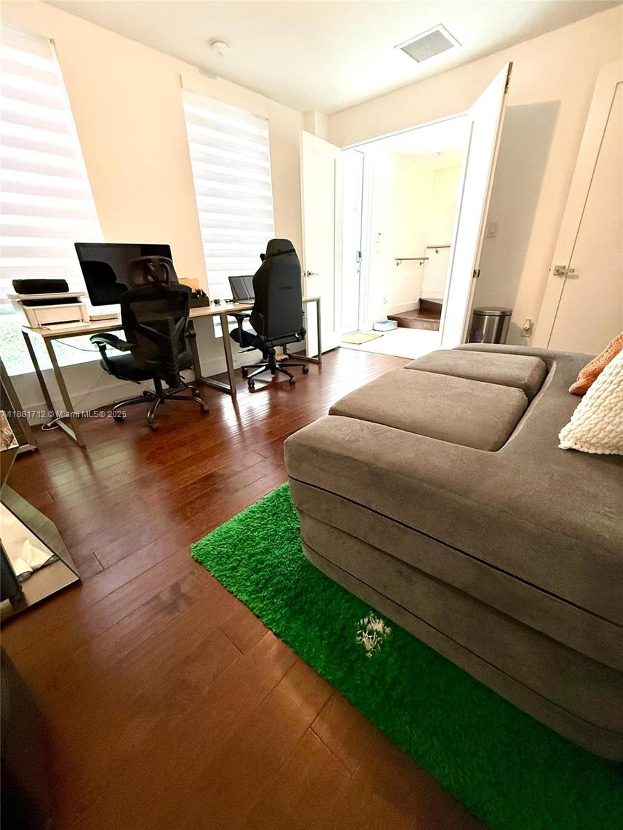 CONTEMPO TOWNHOMES - Residential