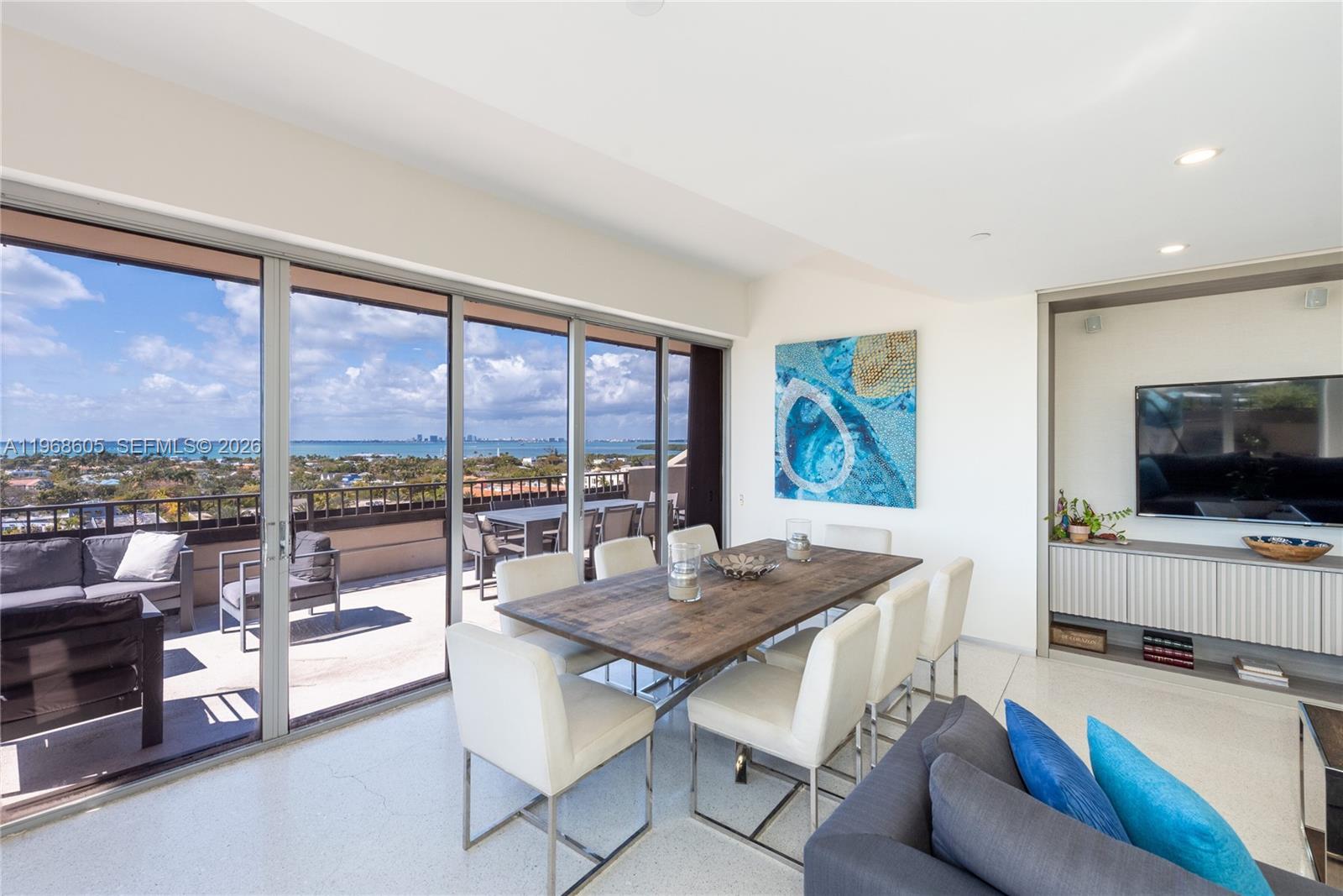 THE EMERALDBAY @ KEY COLO - Residential Lease