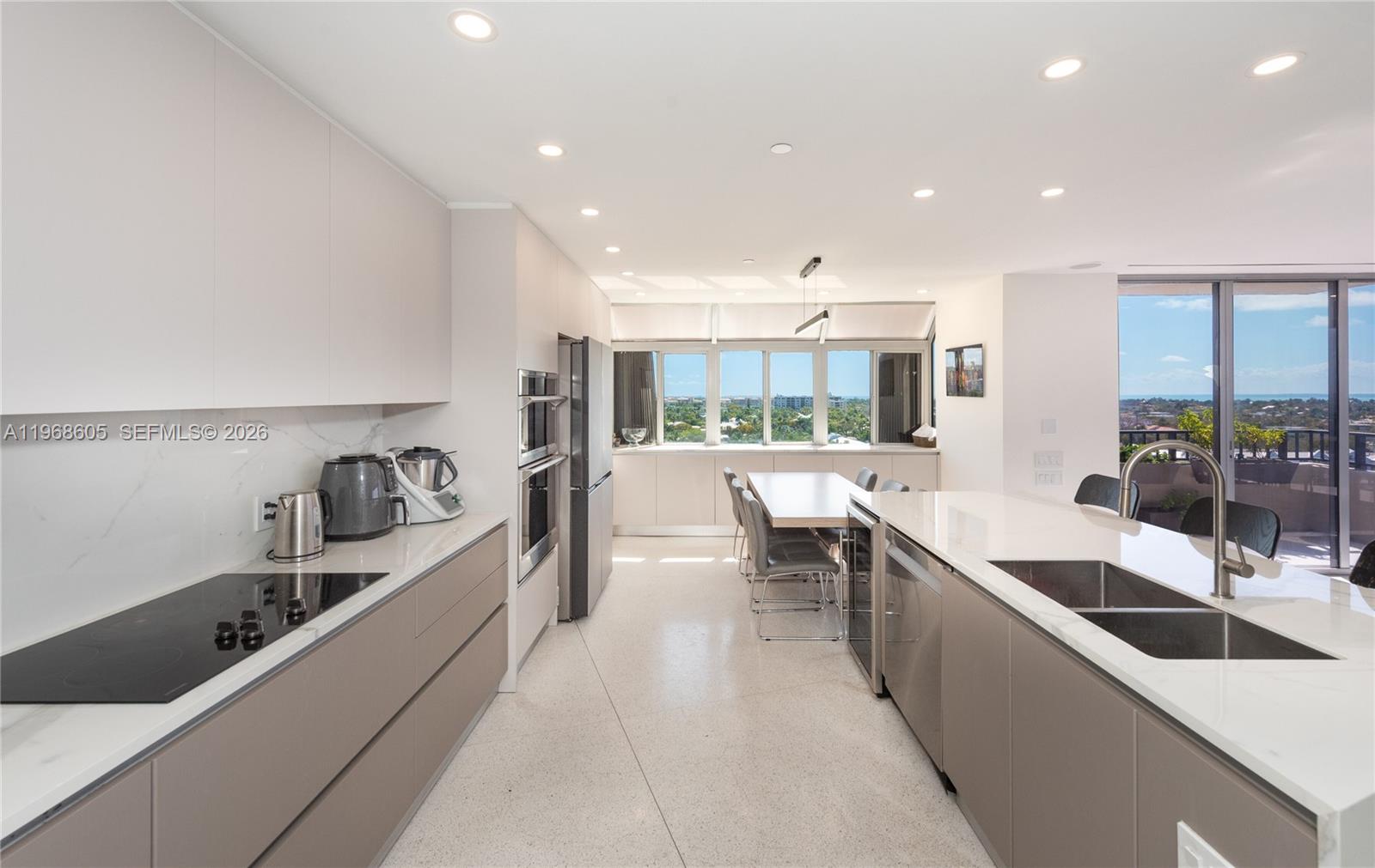 THE EMERALDBAY @ KEY COLO - Residential Lease