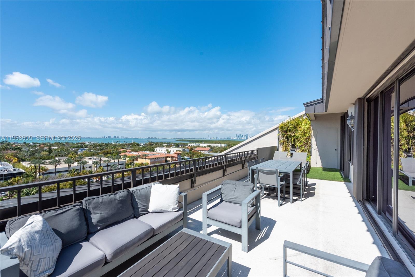 THE EMERALDBAY @ KEY COLO - Residential Lease